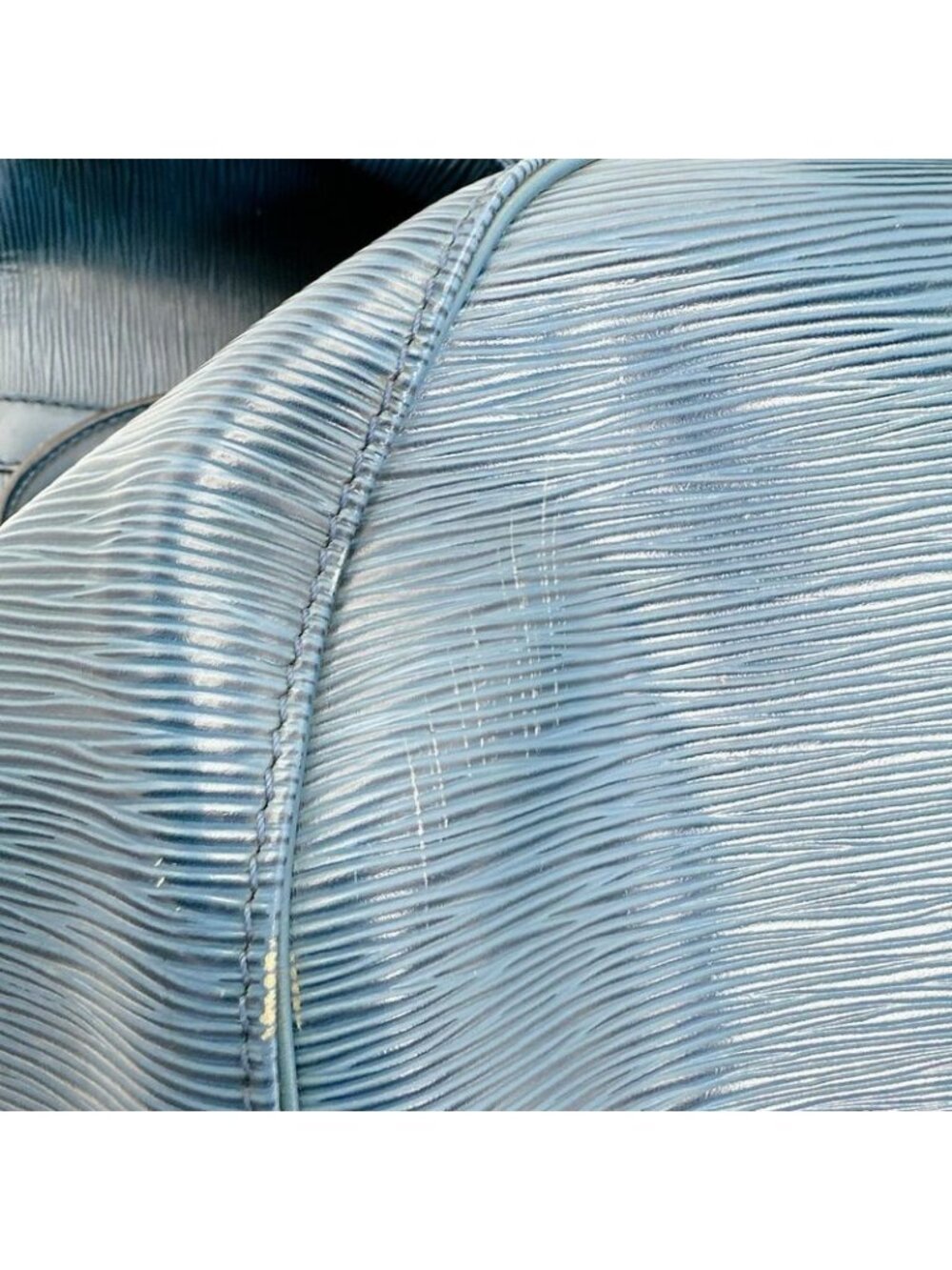 Louis Vuitton Epi Travel Bag Keepall 45 - Picture 13 of 16